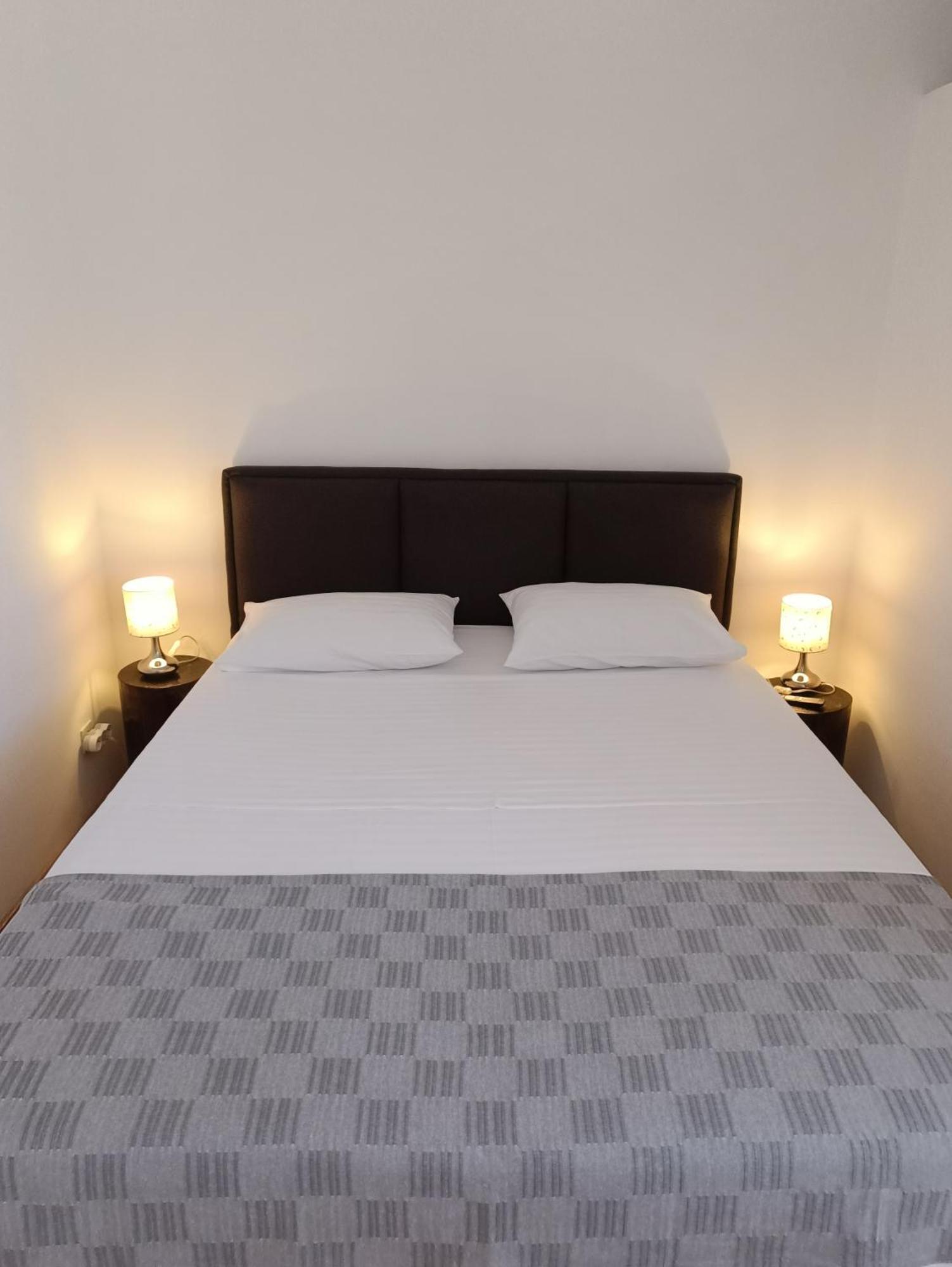 Apartmani Sprljan Vodice Exterior photo