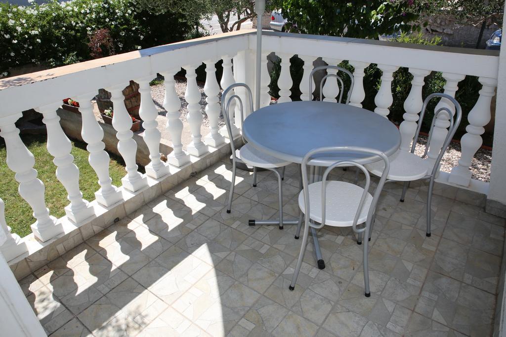 Apartmani Sprljan Vodice Exterior photo