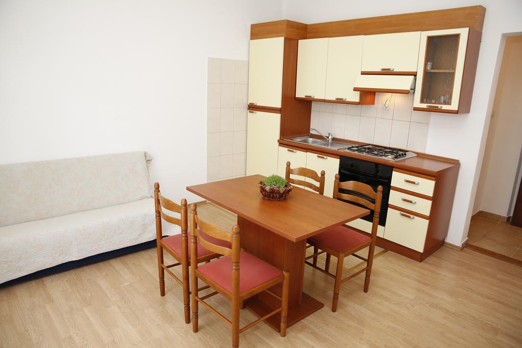 Apartmani Sprljan Vodice Exterior photo