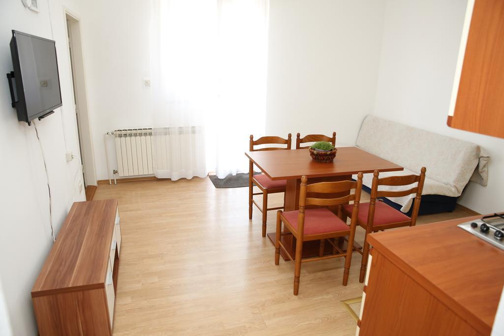 Apartmani Sprljan Vodice Exterior photo